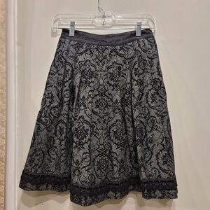Sz 2 Black Ryan New York Brocade Lined Full Skirt